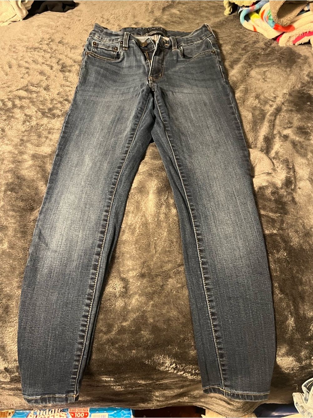 Aeropostale Women's Skinny Jeans in Blue Wash